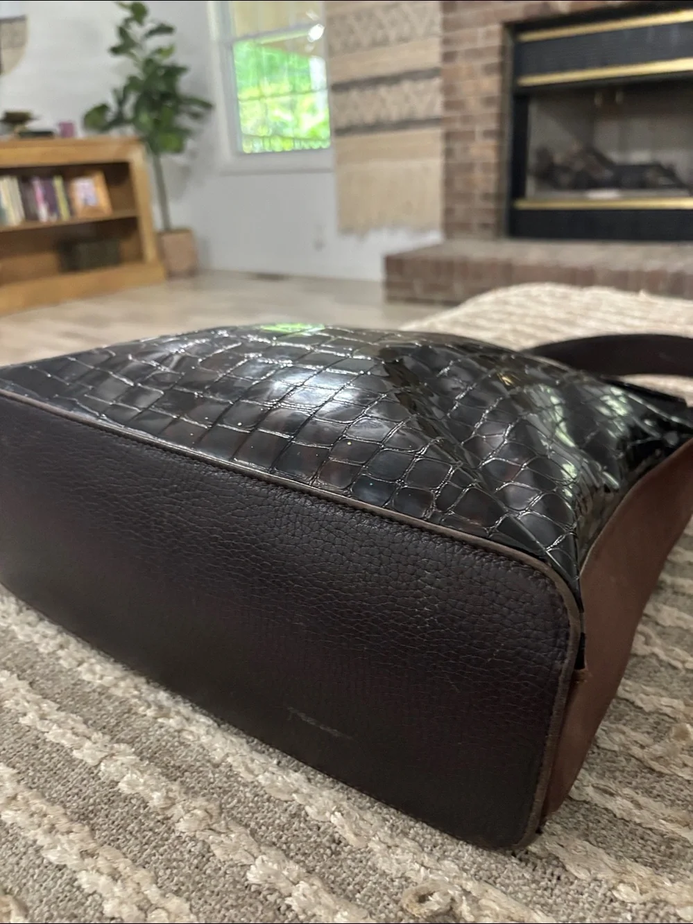 Brighton Croc- Embossed Glossed Dark Brown Large‎ Ring Leather Shoulder Tote Bag